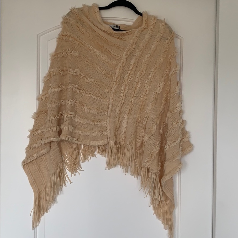 Jon & Anna Cream Pancho